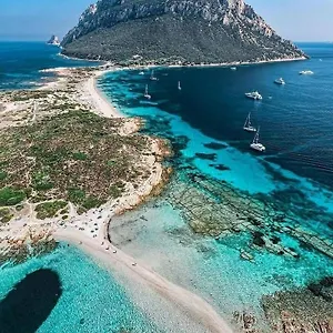 Luminosa Villetta A Vicino Al Mare Porto San Paolo (Sardinia)